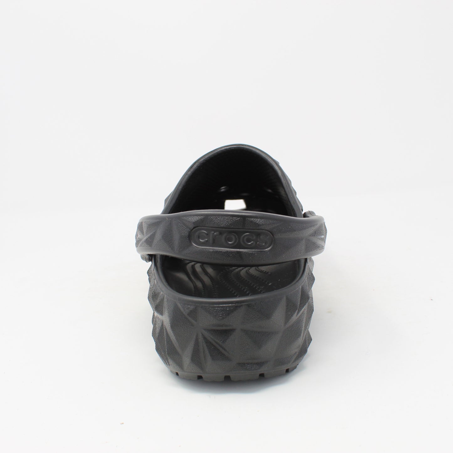 classic-geometric-clogBlack