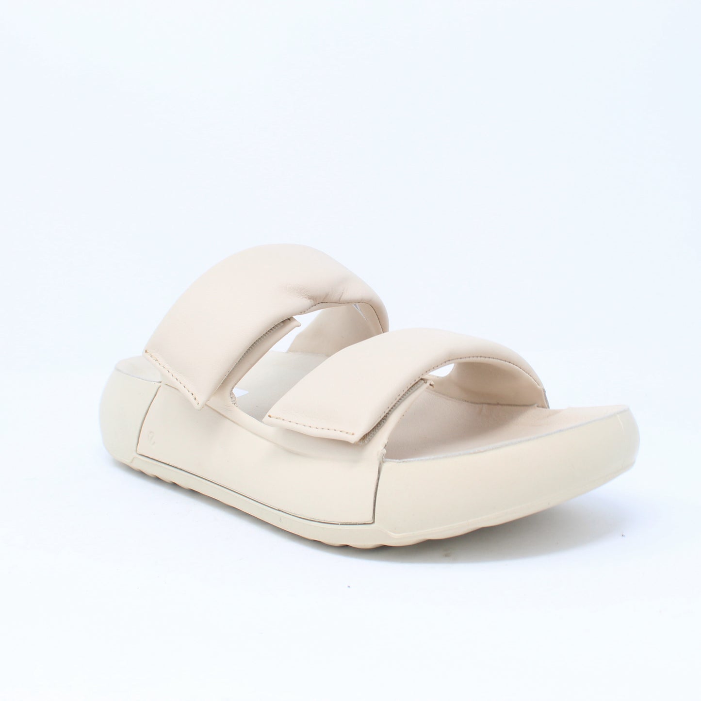 cozmo-pf-wBeige