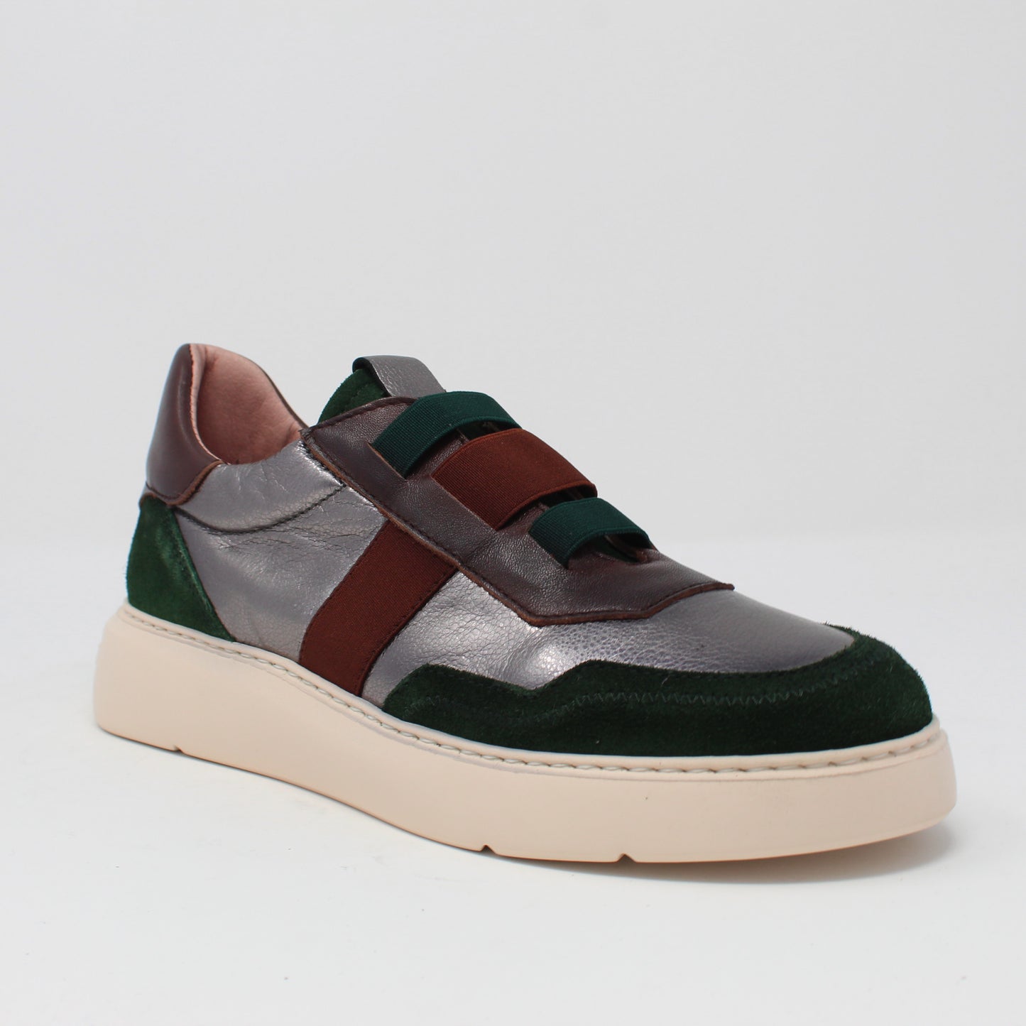 Oceania-I24 Trainer