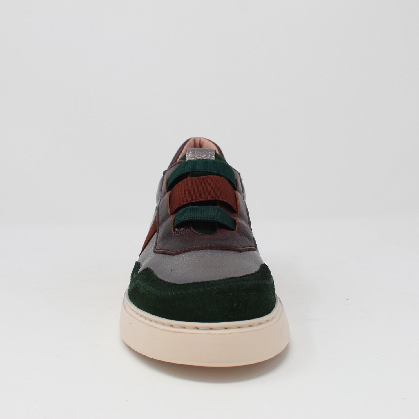 Oceania-I24 Trainer