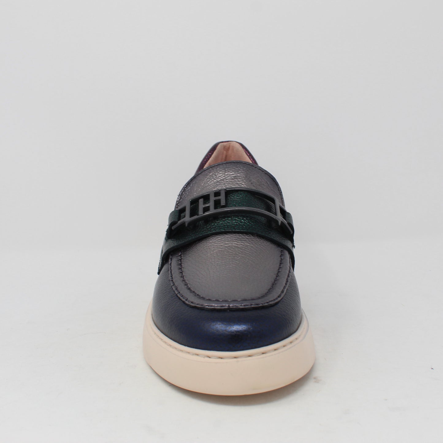 Oceania-I24 Shoe