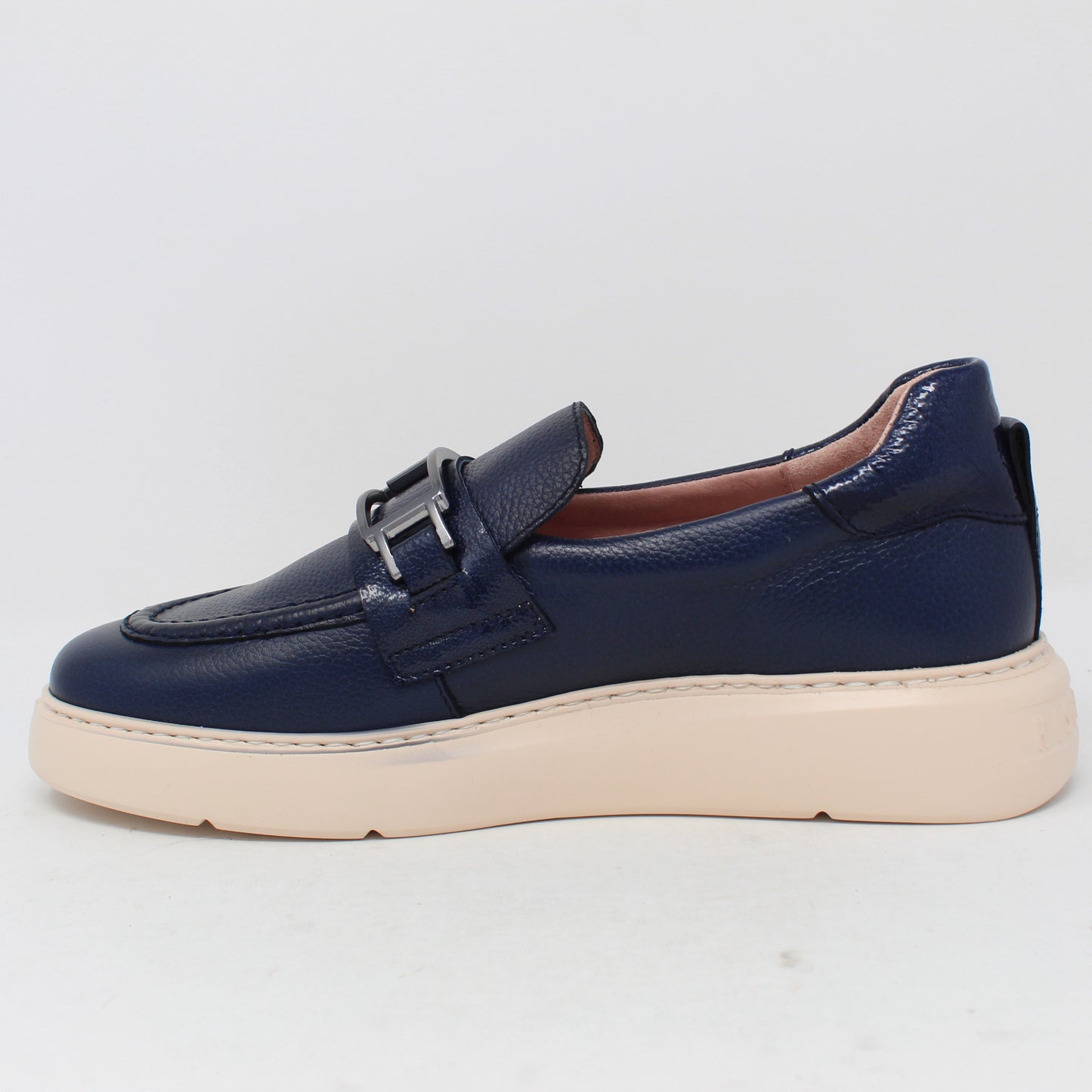 Oceania-I24 Shoe