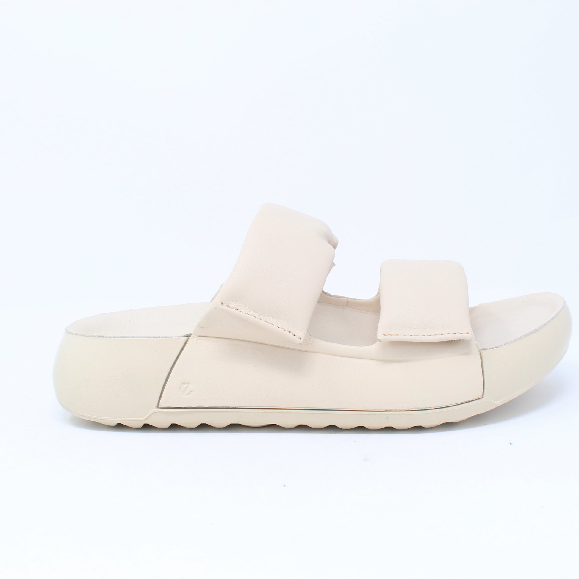 cozmo-pf-wBeige