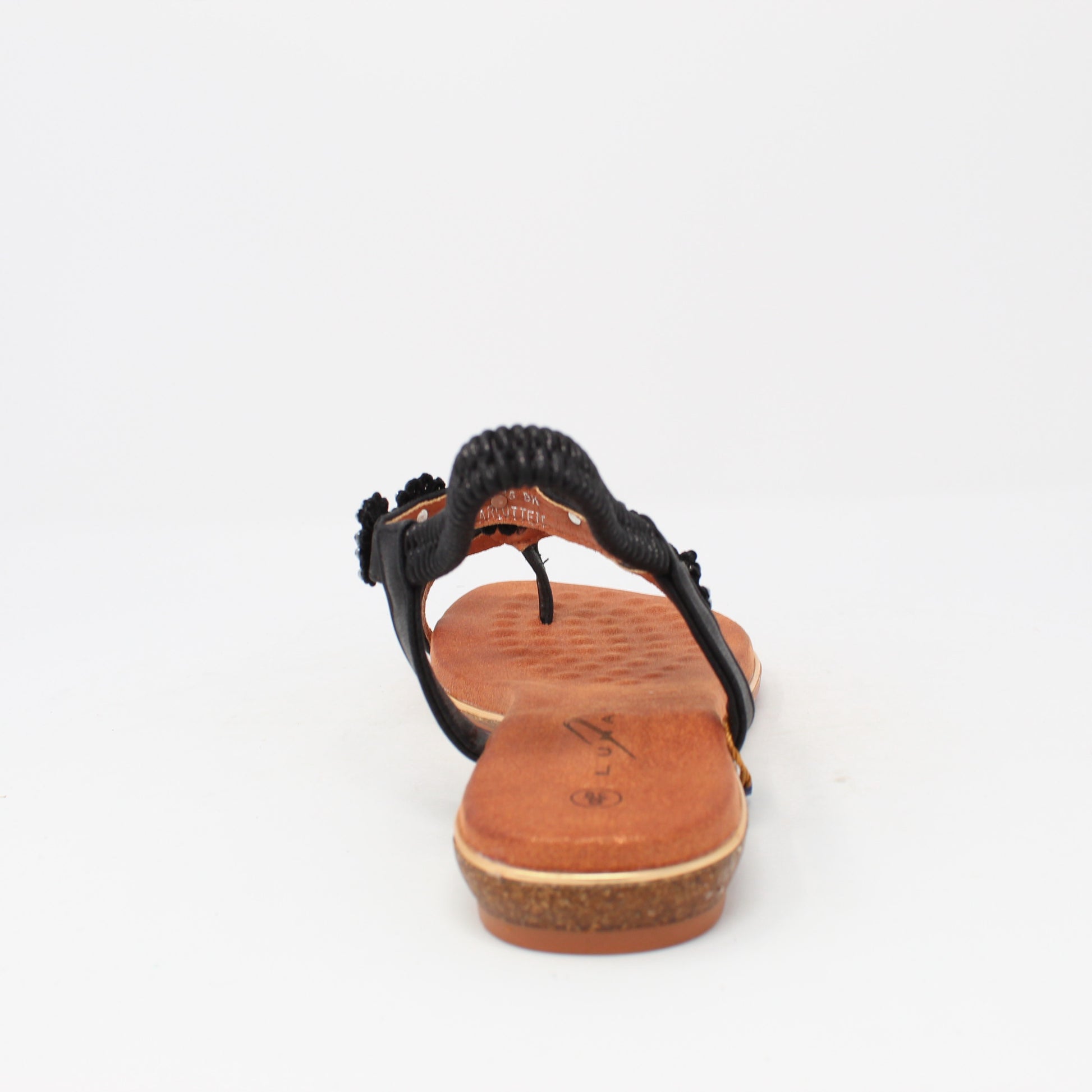 charlotte-iiBlack